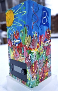 kunst als relatiegeschenk, handbeschilderd object, kleurrijk kunstwerk als relatiegeschenk